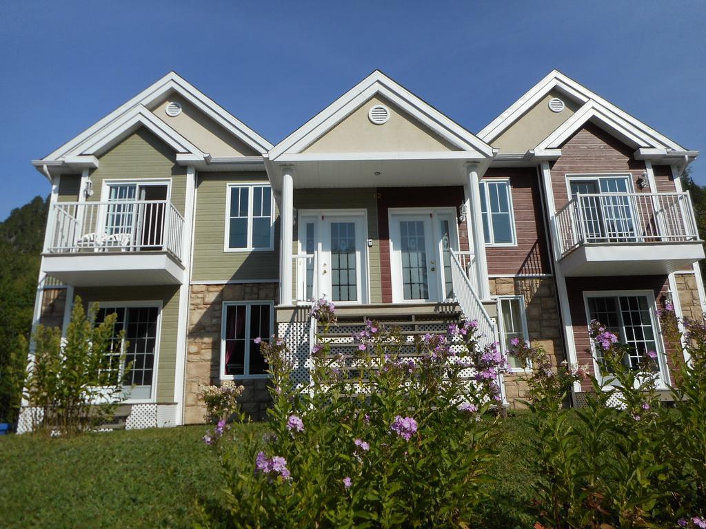 Condo Mont-Edouard LʼAnse-Saint-Jean Zewnętrze zdjęcie